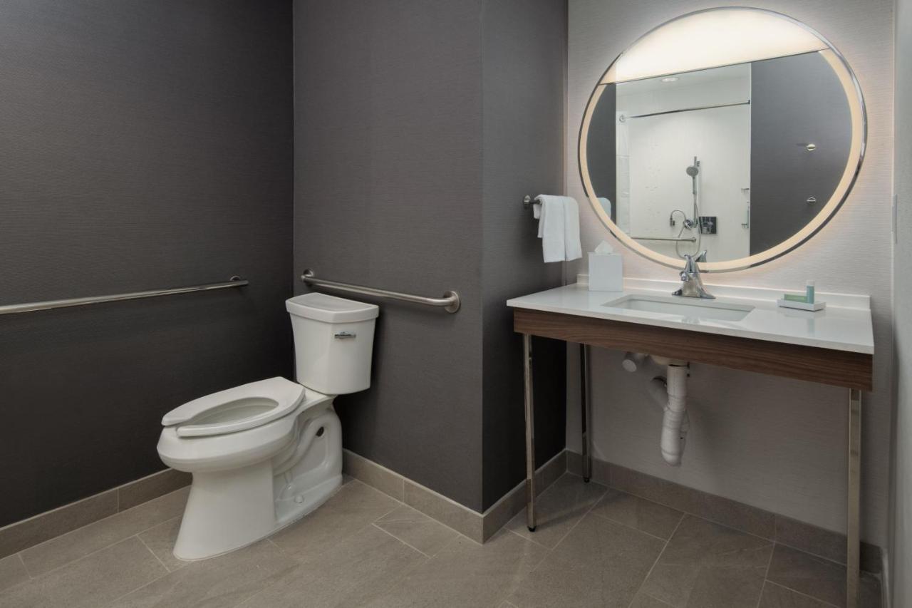 Courtyard By Marriott Santa Cruz